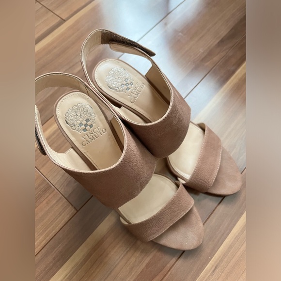 VINCE CAMUTO Evisa Leather Sandals (Sz 8.5/38.5) - Picture 2 of 4